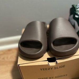 Pre-Owned Yeezy Soot Slides Mens Size 7